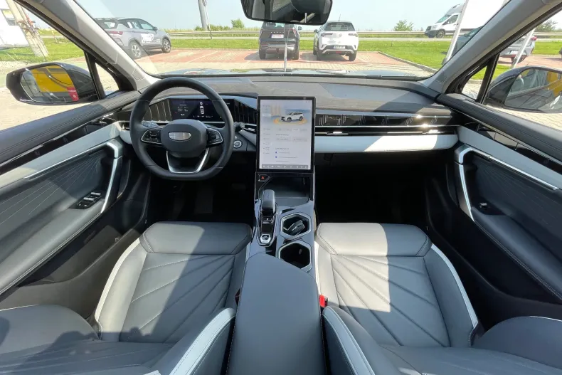 Geely Starray din 2024 cu 8.955 km - oferta GEE132308 - foto 14