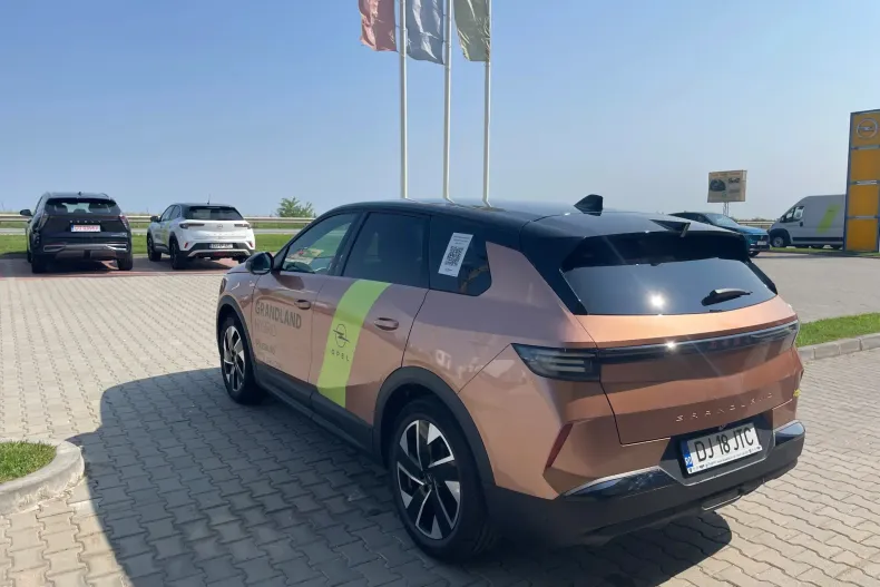 Opel Grandland din 2025 cu 6.000 km - oferta OPE132309 - foto 5