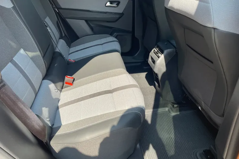 Opel Grandland din 2025 cu 6.000 km - oferta OPE132309 - foto 12