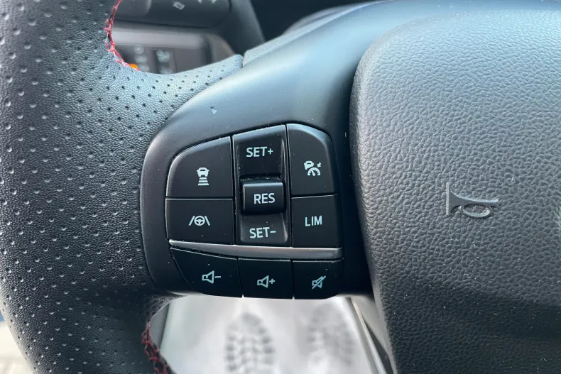 Ford Kuga din 2023 cu 20.895 km - oferta FOR132316 - foto 19