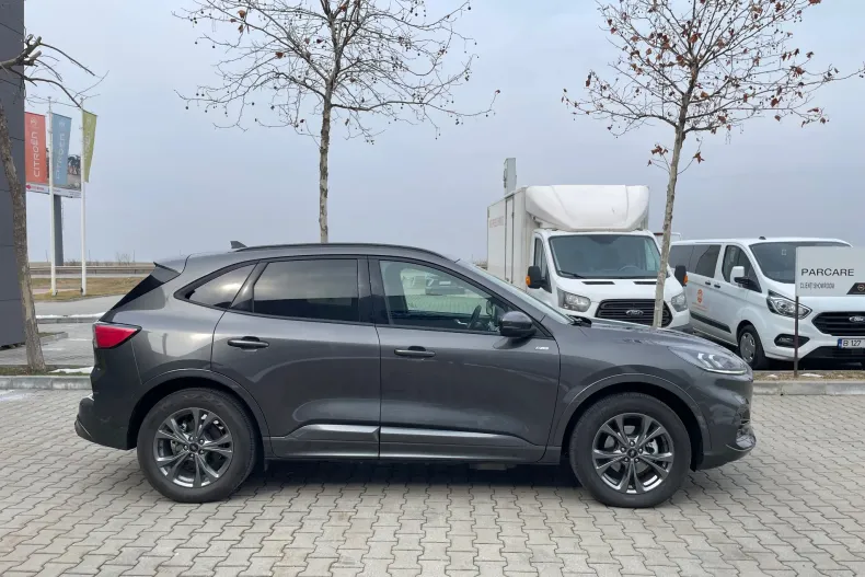 Ford Kuga din 2023 cu 20.860 km - oferta FOR132320 - foto 8