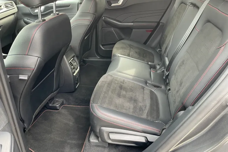 Ford Kuga din 2023 cu 20.860 km - oferta FOR132320 - foto 11