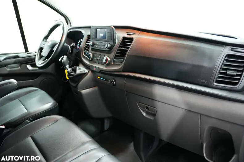 Ford Transit Custom din 2019 cu 133.000 km - oferta FOR132327 - foto 9