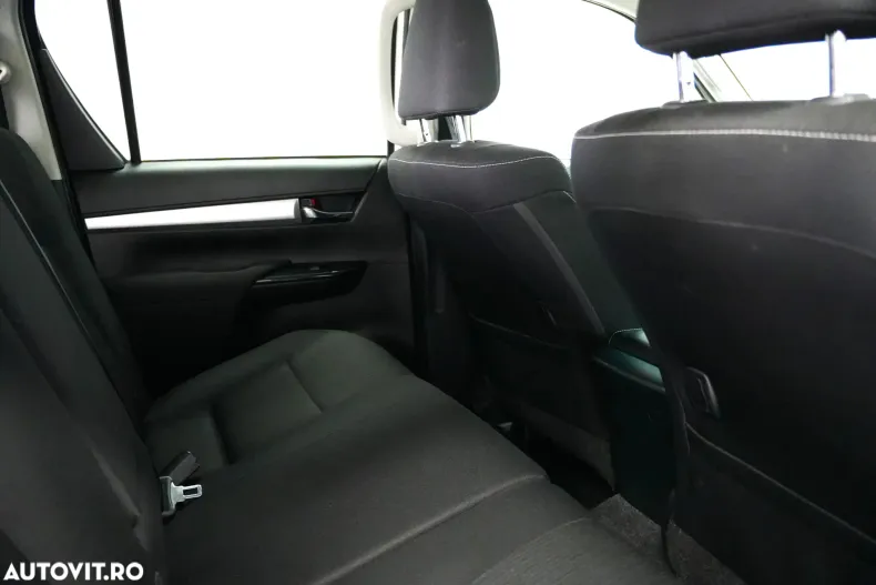 Toyota Hilux din 2023 cu 110.000 km - oferta TOY132328 - foto 11