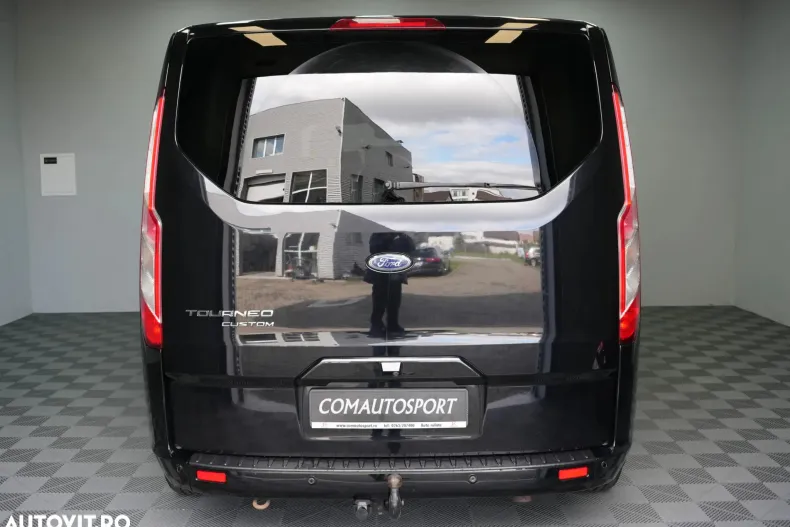 Ford Tourneo Custom din 2019 cu 130.000 km - oferta FOR132332 - foto 5