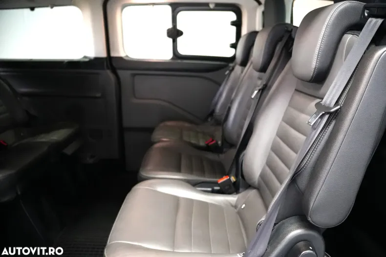 Ford Tourneo Custom din 2019 cu 130.000 km - oferta FOR132332 - foto 9