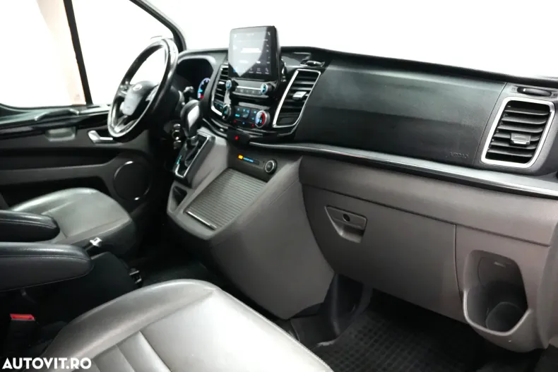 Ford Tourneo Custom din 2019 cu 130.000 km - oferta FOR132332 - foto 11