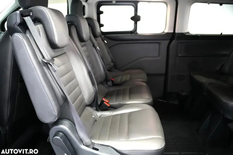 Ford Tourneo Custom din 2019 cu 130.000 km - oferta FOR132332 - foto 12