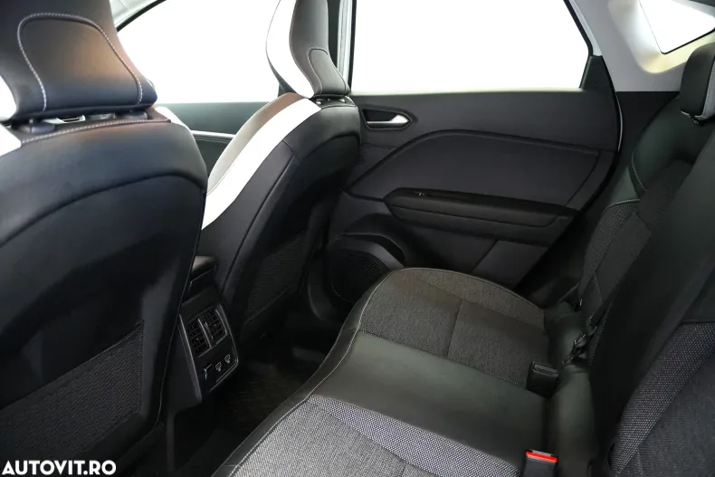 Mitsubishi ASX din 2023 cu 41.000 km - oferta MIT132336 - foto 9