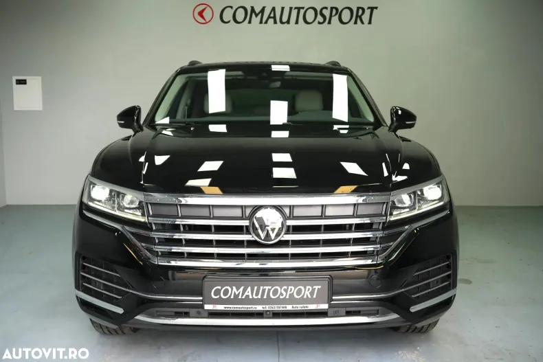 Volkswagen Touareg din 2023 cu 43.000 km - oferta VOL132339 - foto 2