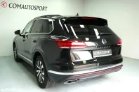 Volkswagen Touareg din 2023 cu 43.000 km - oferta VOL132339 - foto 4