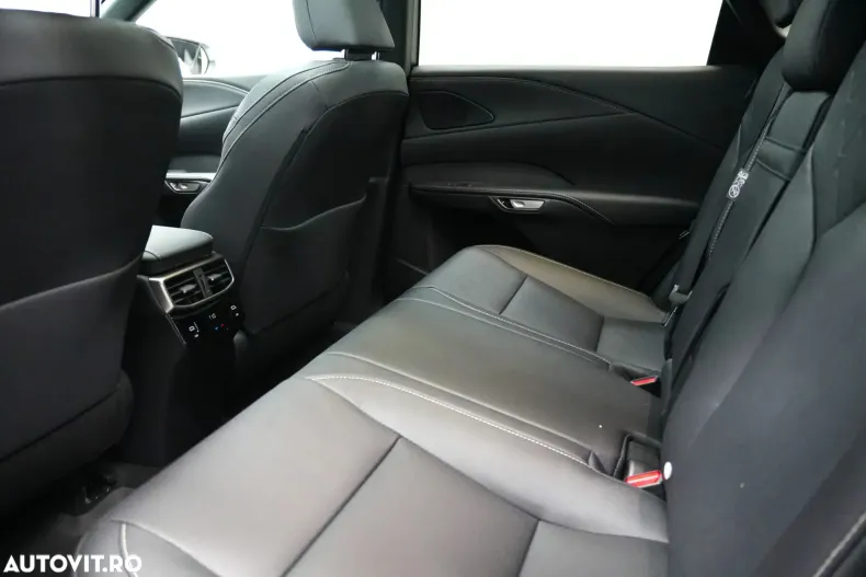 Lexus Seria RX din 2024 cu 10 km - oferta LEX132355 - foto 13