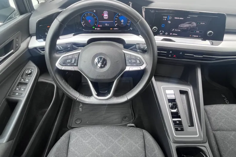 Volkswagen Golf din 2023 cu 42.437 km - oferta VOL132367 - foto 9