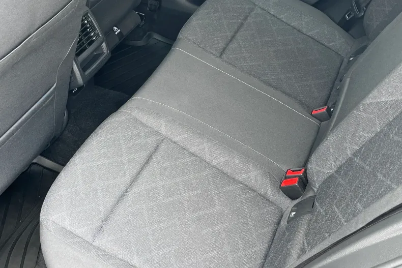 Volkswagen Golf din 2023 cu 42.437 km - oferta VOL132367 - foto 20