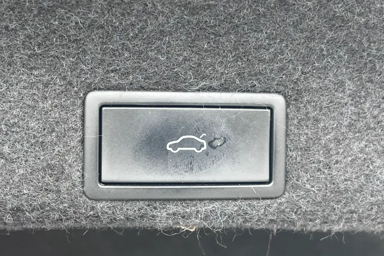 Volkswagen Passat din 2021 cu 158.137 km - oferta VOL132369 - foto 24