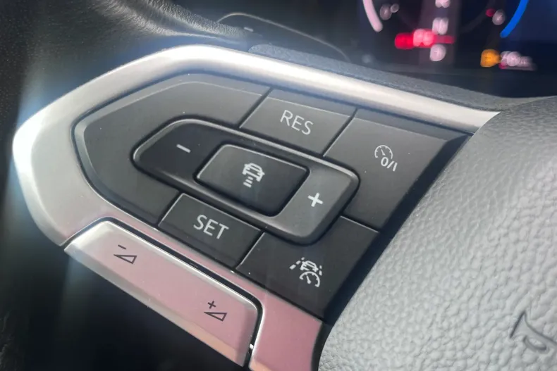 Volkswagen Golf din 2022 cu 134.005 km - oferta VOL132376 - foto 13