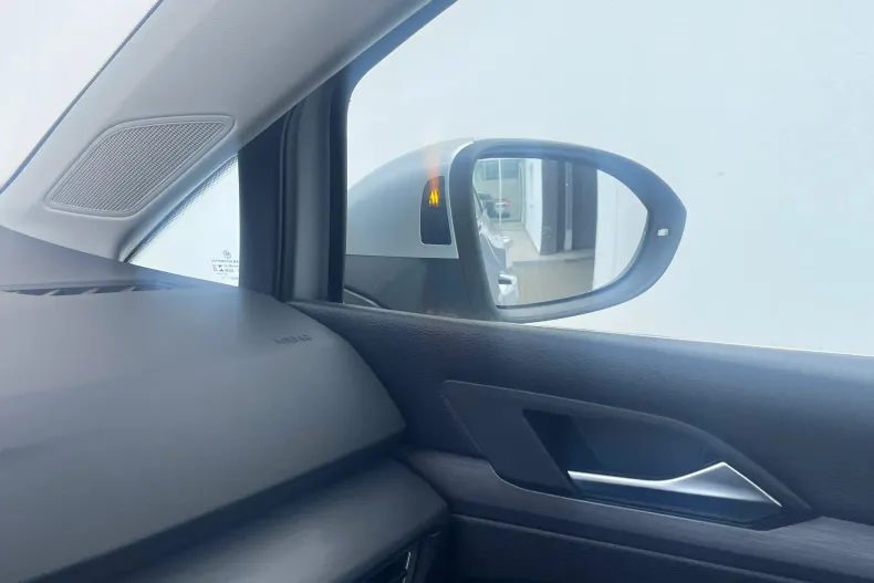 Volkswagen Golf din 2022 cu 134.005 km - oferta VOL132376 - foto 23