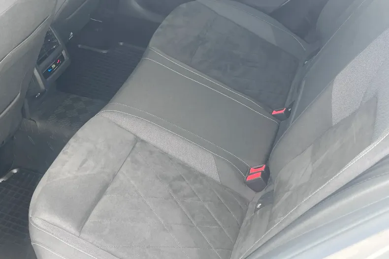 Volkswagen Golf din 2022 cu 134.005 km - oferta VOL132376 - foto 25