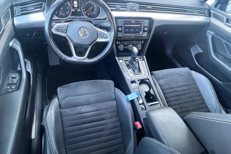 Volkswagen Passat din 2020 cu 95.911 km - oferta VOL132378 - foto 8