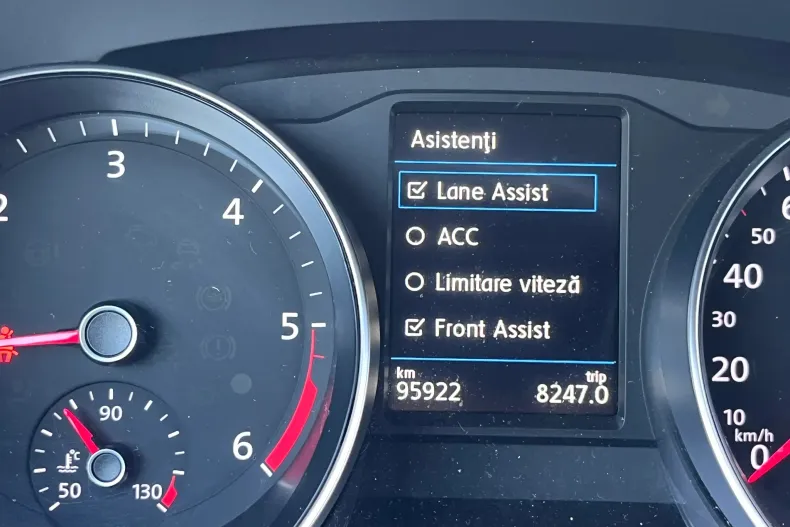 Volkswagen Passat din 2020 cu 95.911 km - oferta VOL132378 - foto 22