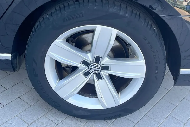 Volkswagen Passat din 2020 cu 95.911 km - oferta VOL132378 - foto 23