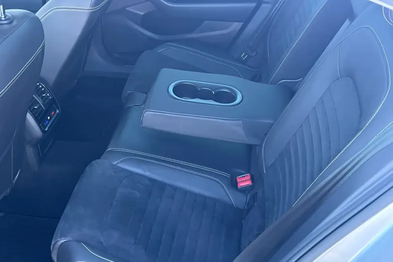 Volkswagen Passat din 2020 cu 99.265 km - oferta VOL132380 - foto 21