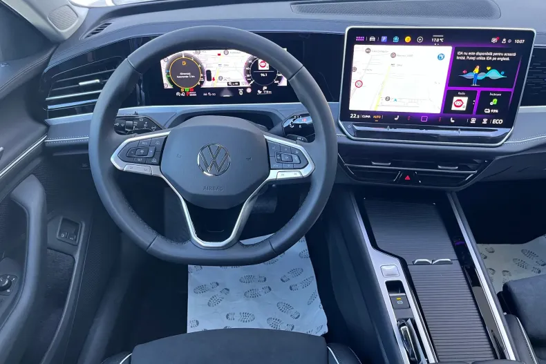 Volkswagen Passat din 2025 cu 6.500 km - oferta VOL132381 - foto 11