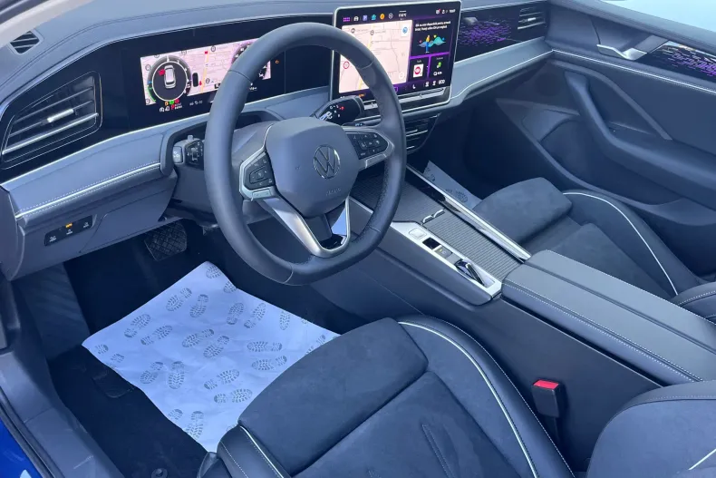 Volkswagen Passat din 2025 cu 6.500 km - oferta VOL132381 - foto 12