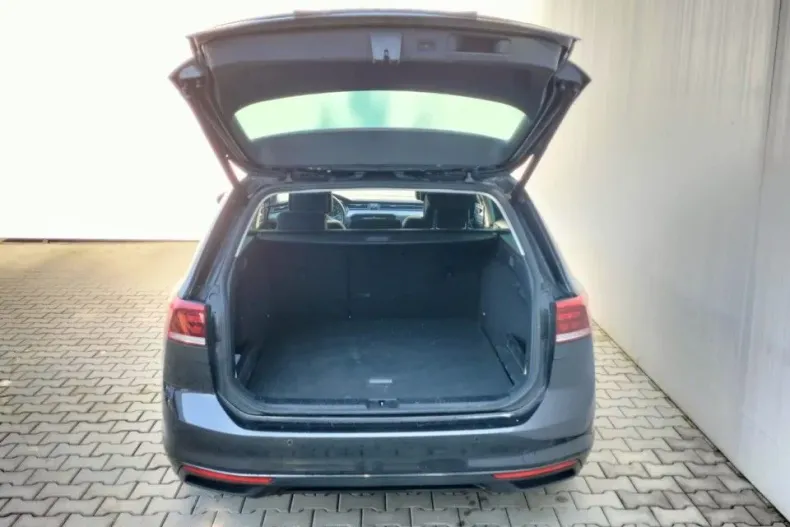 Volkswagen Passat din 2022 cu 148.522 km - oferta VOL132388 - foto 5