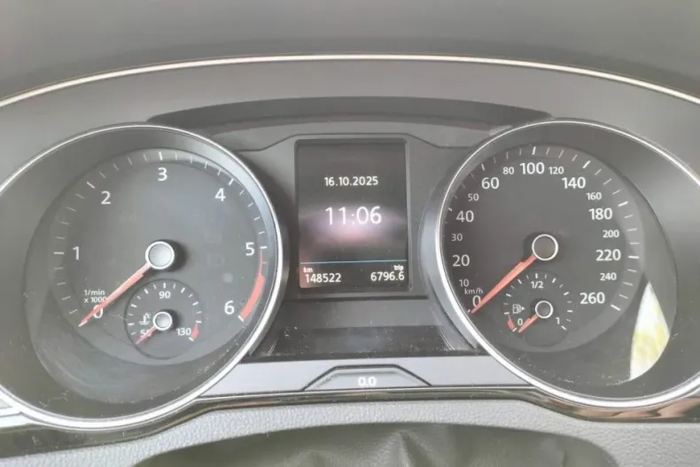 Volkswagen Passat din 2022 cu 148.522 km - oferta VOL132388 - foto 12