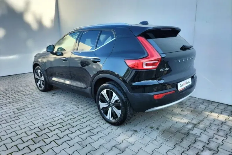 Volvo XC40 din 2023 cu 27.964 km - oferta VOL132390 - foto 3