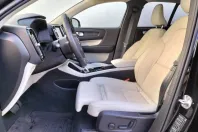 Volvo XC40 din 2023 cu 27.964 km - oferta VOL132390 - foto 18