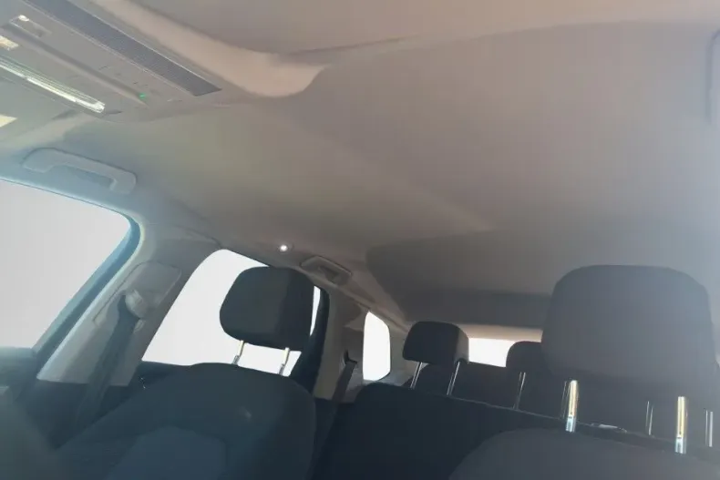 Volkswagen Touareg din 2023 cu 37.142 km - oferta VOL132398 - foto 18