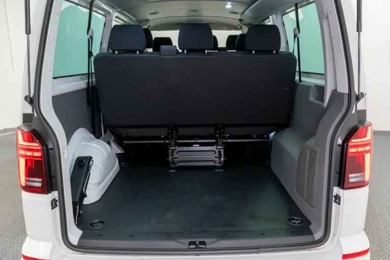 Volkswagen Transporter din 2024 cu 13.943 km - oferta VOL132400 - foto 6