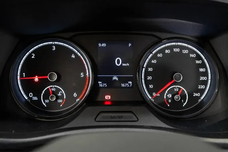 Volkswagen Transporter din 2024 cu 13.943 km - oferta VOL132400 - foto 9