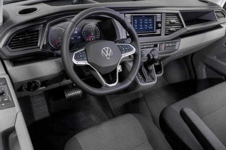 Volkswagen Transporter din 2024 cu 13.943 km - oferta VOL132400 - foto 10