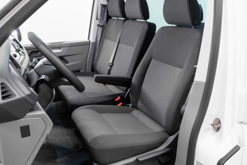 Volkswagen Transporter din 2024 cu 13.943 km - oferta VOL132400 - foto 23