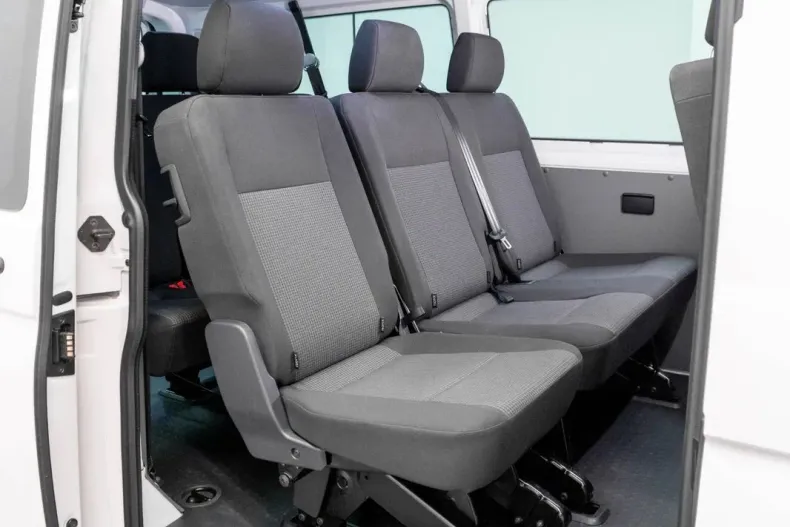 Volkswagen Transporter din 2024 cu 13.943 km - oferta VOL132400 - foto 26