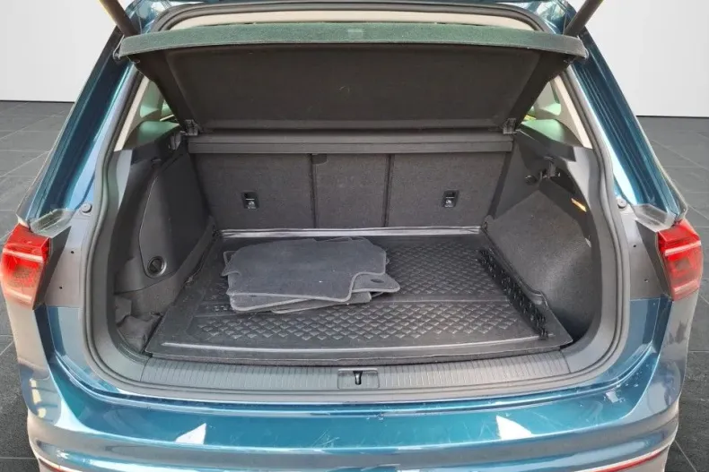 Volkswagen Tiguan din 2021 cu 42.812 km - oferta VOL132401 - foto 17