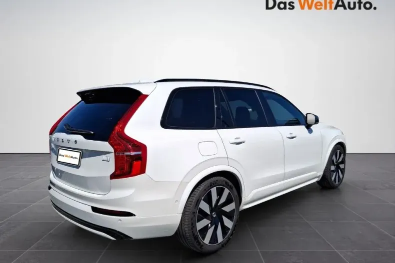 Volvo XC90 din 2024 cu 18.976 km - oferta VOL132405 - foto 6