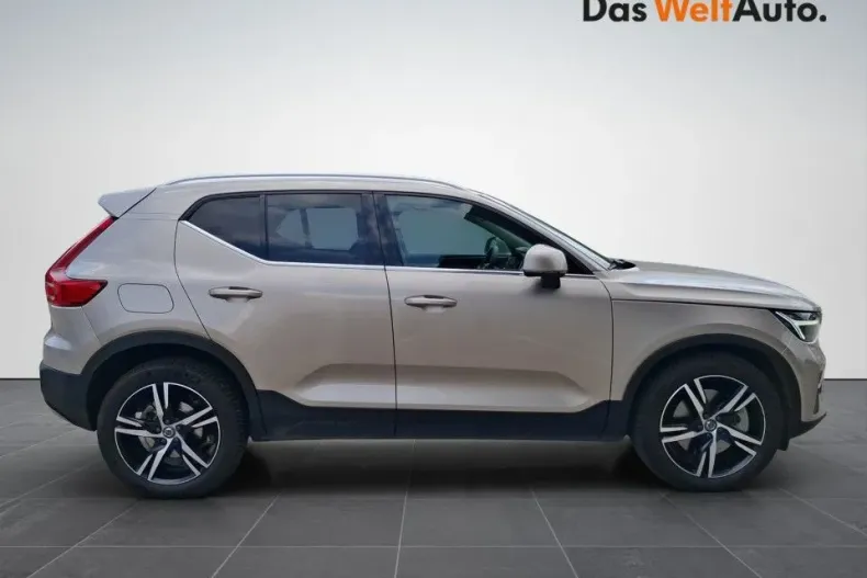 Volvo XC40 din 2023 cu 28.740 km - oferta VOL132409 - foto 6