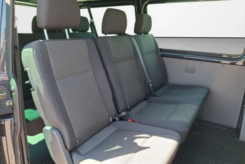 Volkswagen Transporter din 2022 cu 70.856 km - oferta VOL132411 - foto 13