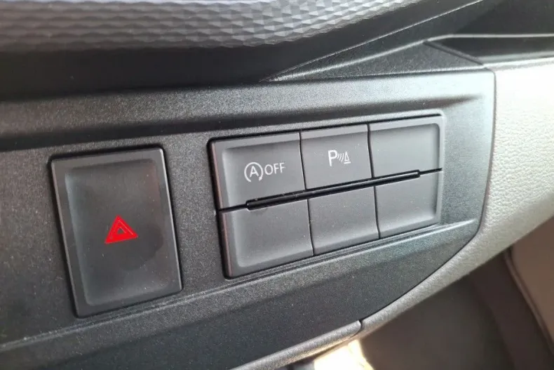 Volkswagen Transporter din 2022 cu 70.856 km - oferta VOL132411 - foto 23