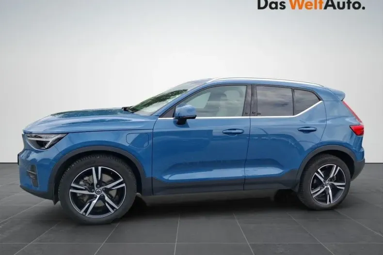 Volvo XC40 din 2023 cu 13.769 km - oferta VOL132421 - foto 3