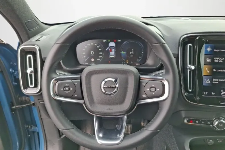 Volvo XC40 din 2023 cu 13.769 km - oferta VOL132421 - foto 10