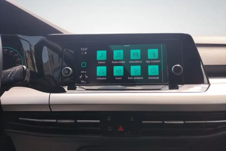 Volkswagen Golf din 2020 cu 32.286 km - oferta VOL132425 - foto 16