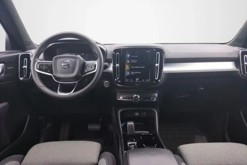 Volvo XC40 din 2022 cu 29.247 km - oferta VOL132427 - foto 14