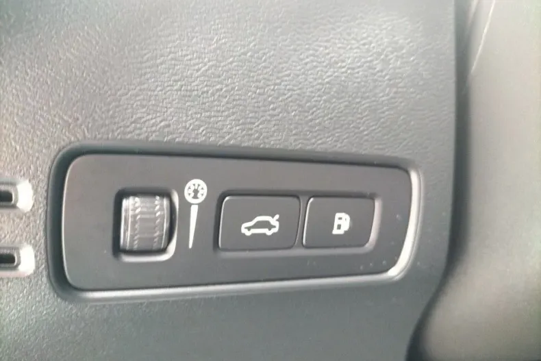 Volvo XC40 din 2022 cu 29.247 km - oferta VOL132427 - foto 22