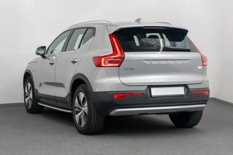 Volvo XC40 din 2023 cu 11.000 km - oferta VOL132430 - foto 3