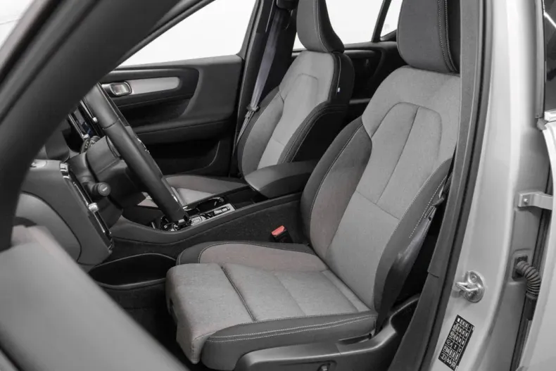 Volvo XC40 din 2023 cu 11.000 km - oferta VOL132430 - foto 26